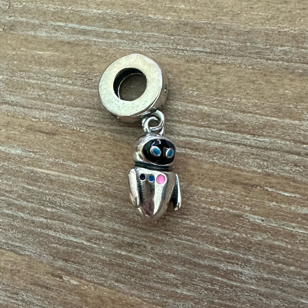 NWOT Wall-E Eve Silver Dangle Charm - Picture 8 of 12